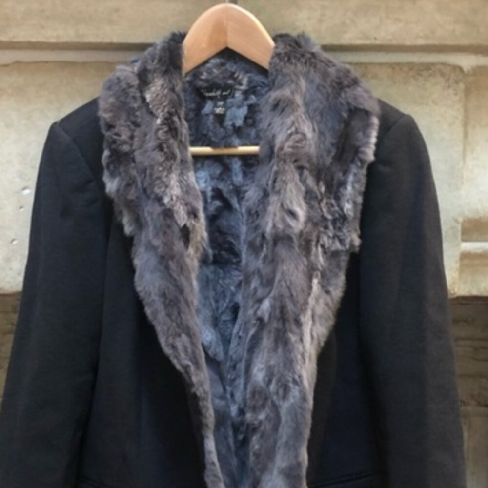 Elizabeth & James Grey Blazer with Grey Rabbit Fur Detachable Vest size M